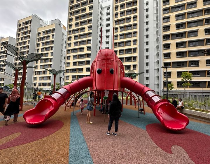best free outdoor playgrounds singapore - pasir ris costa grove lobster playground