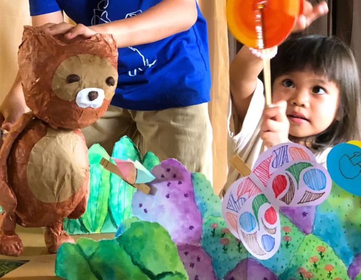 kids play singapore - march on