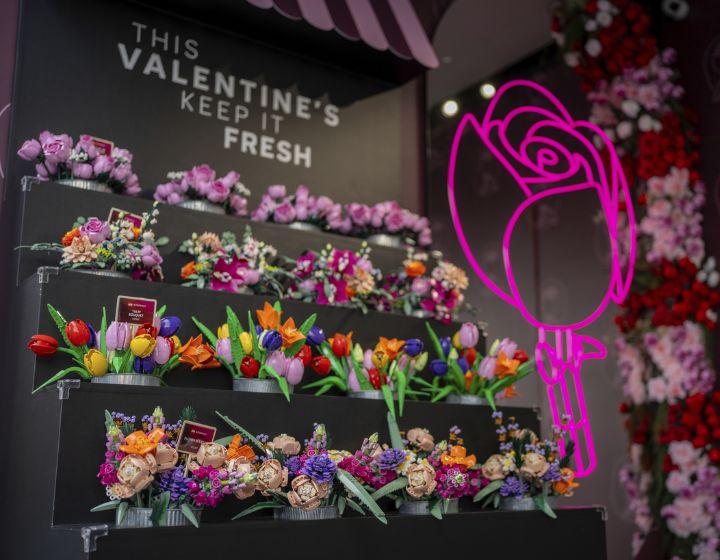 things to do this weekend in singapore - lego botanicals bloom bar