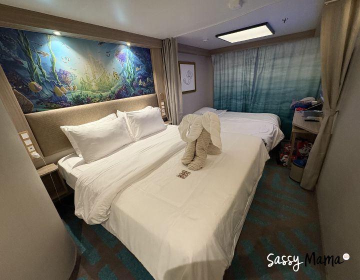 disney cruise singapore - room