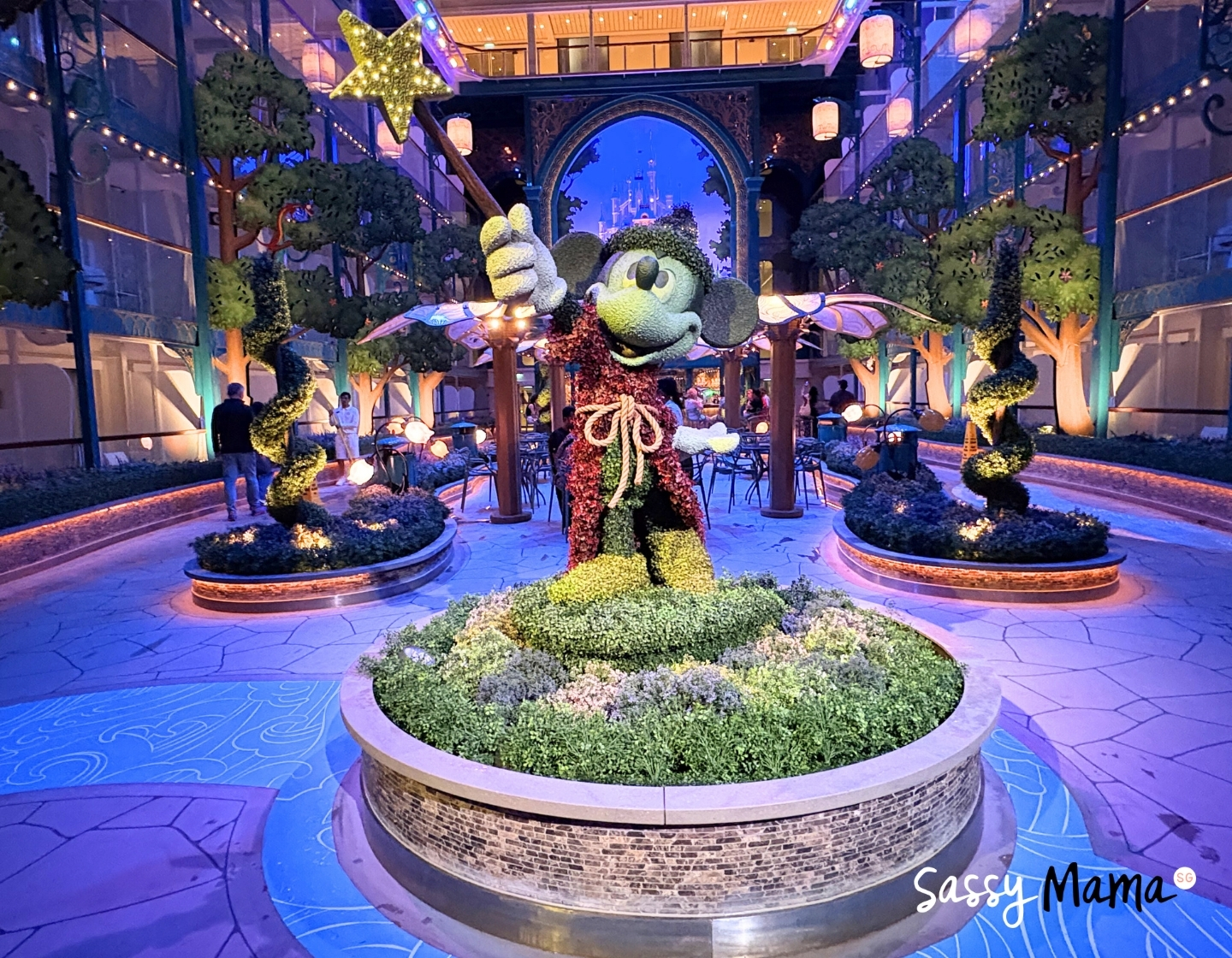 disney cruise singapore 2026 - mickey night