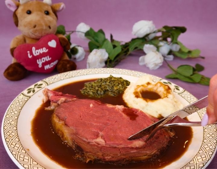 mothers day dinner singapore - lawrys the prime rib singapore