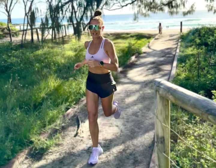 natalie dau - beach run