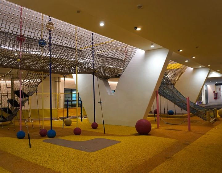 best free outdoor playgrounds in singapore - parc residences @ tengah sheltered net playground