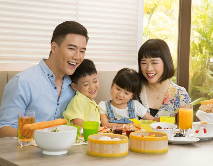 kids eat free - holiday inn singapore atrium