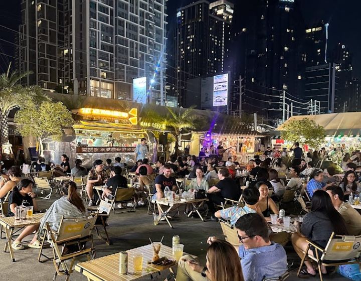 short getaways from singapore - bangkok