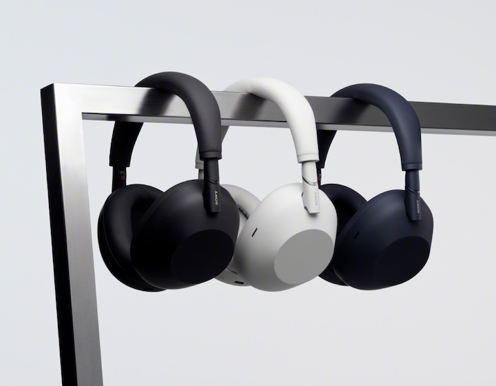father's day gifts singapore - wireless headphones