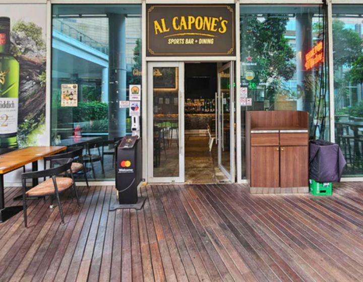 best sports bars in singapore - al capone's