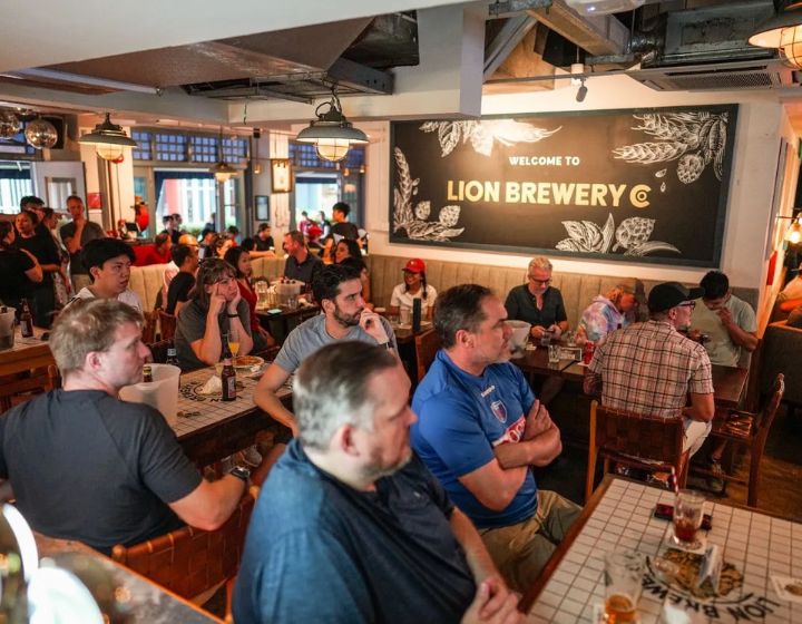best sports bars in singapore - lion brewery co