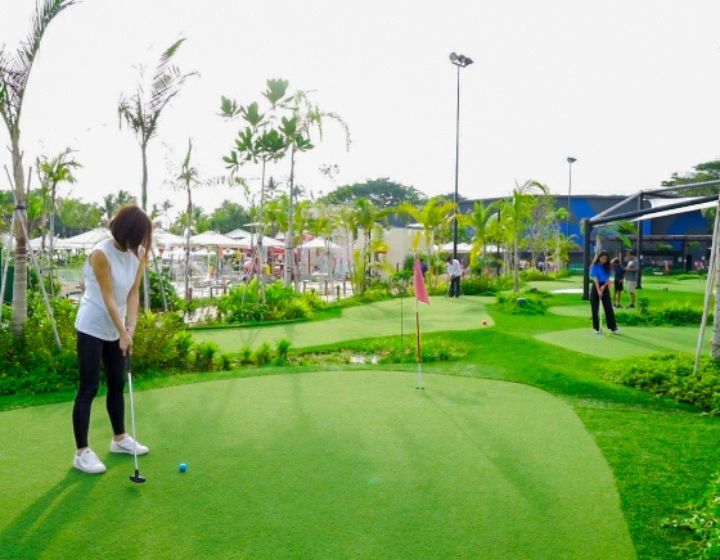 mini golf singapore - ultragolf