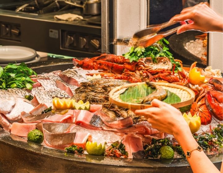 best brunch in singapore - The Capitol Kempinski Hotel