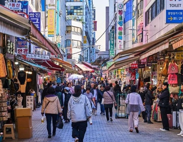 things to do in seoul - namdaemun market